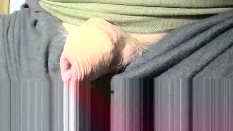 Snapshot of splitter60 chatting on December 28, 2024, 2:53 pm splitter60 online show from December 28, 2024, 2:53 pm