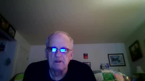 spongebobpineapple70 online show from May 11, 2026, 9:45 pm