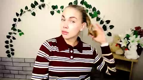 Karina online show from October 1, 2025, 8:09 am