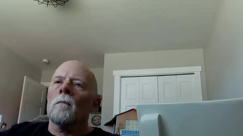 Snapshot of sportfish chatting on April 25, 2026, 7:22 pm sportfish online show from April 25, 2026, 7:22 pm