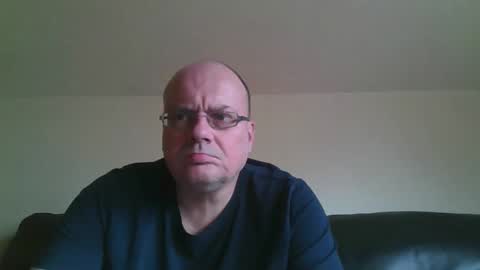 spritzer47 online show from April 17, 2026, 10:29 am