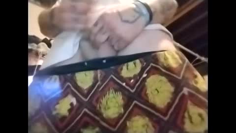 Snapshot of spundaddyandprincess chatting on December 20, 2024, 9:00 am spundaddyandprincess online show from December 20, 2024, 9:00 am