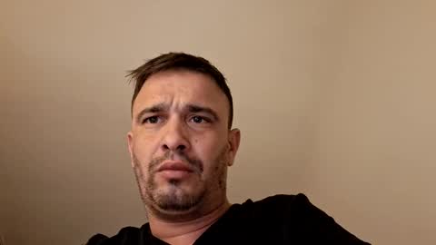 squalo1987 online show from March 1, 2026, 7:10 am