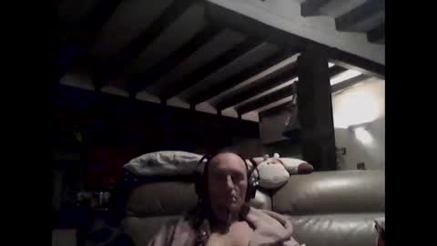 Snapshot of squealer69 chatting on November 16, 2025, 5:29 pm squealer69 online show from November 16, 2025, 5:29 pm