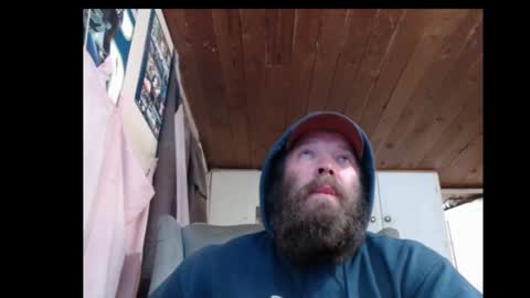 Snapshot of squegly chatting on December 31, 2024, 9:42 am Bryan online show from December 31, 2024, 9:42 am