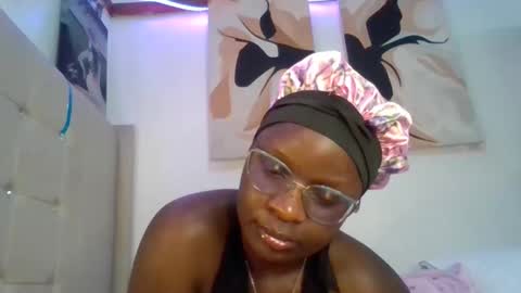 Juicy online show from May 31, 2026, 12:08 am