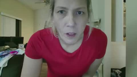 SquirtingDuo online show from December 5, 2025, 2:09 am