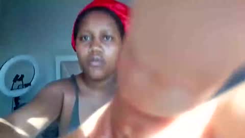 Snapshot of squirtqueen333 chatting on January 2, 2025, 6:18 am shana online show from January 2, 2025, 6:18 am