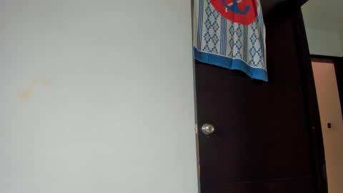 Snapshot of squirttati33 chatting on March 10, 2025, 4:35 pm Tati online show from March 10, 2025, 4:35 pm