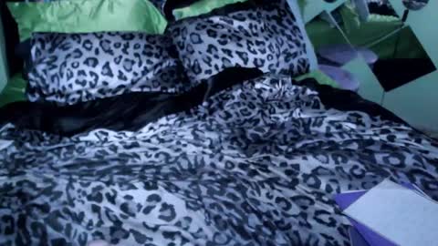 CoupleOfSquirtS online show from September 19, 2025, 8:38 am