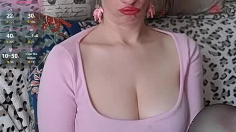 Snapshot of squirtyeleanor chatting on May 10, 2026, 10:31 am SquirtyEleanor online show from May 10, 2026, 10:31 am