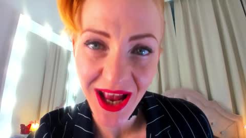 Alisa online show from September 25, 2025, 11:47 am