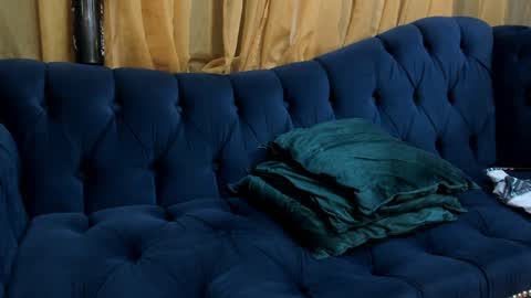 Snapshot of sr_cryp chatting on December 6, 2024, 11:25 pm JOHAN online show from December 6, 2024, 11:25 pm