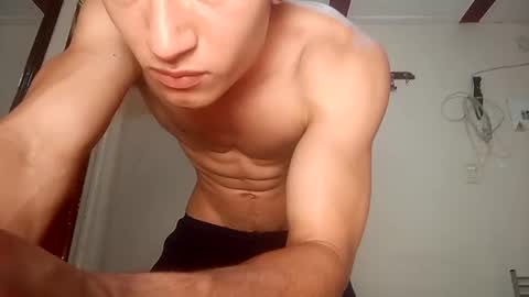 Snapshot of sradicto chatting on October 4, 2025, 2:59 pm Flacofitxx online show from October 4, 2025, 2:59 pm