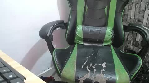 Snapshot of srfindomfeet_ chatting on March 9, 2026, 6:56 pm sr master cum its my old account online show from March 9, 2026, 6:56 pm