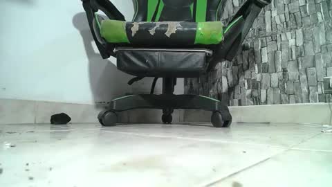 Snapshot of srfindomfeet_ chatting on March 24, 2026, 12:59 am sr master cum its my old account online show from March 24, 2026, 12:59 am