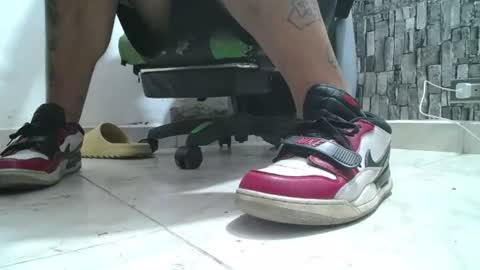 sr master cum its my old account online show from July 2, 2026, 3:23 am