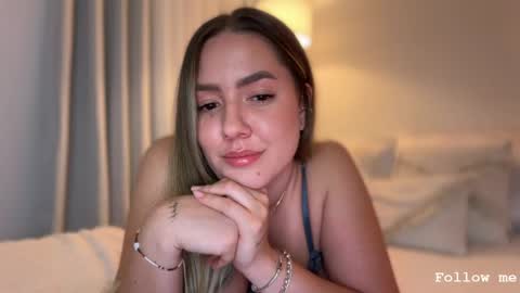 Sophie 3 online show from May 21, 2026, 12:50 am