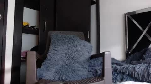 Snapshot of srta_fox chatting on February 10, 2026, 2:32 pm Srta. Fox online show from February 10, 2026, 2:32 pm