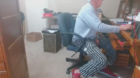 srtxshow online show from March 5, 2025, 10:21 pm