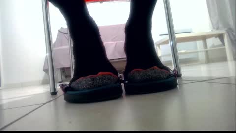 ssenzo online show from February 2, 2025, 7:46 pm