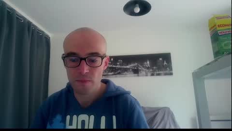 ssenzo online show from February 11, 2025, 11:43 am