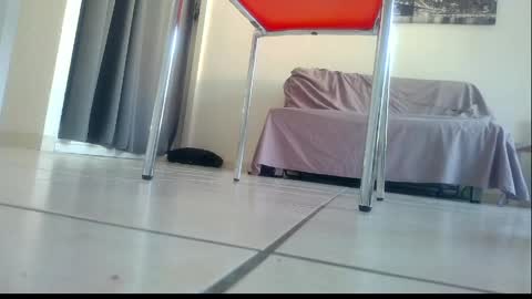 Snapshot of ssenzo chatting on April 17, 2026, 7:33 am ssenzo online show from April 17, 2026, 7:33 am