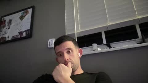 Snapshot of st22fe69 chatting on December 29, 2024, 3:11 am Jose online show from December 29, 2024, 3:11 am