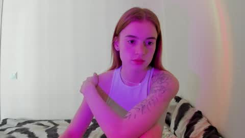 Snapshot of stacey_brow chatting on May 6, 2026, 3:24 am stacey online show from May 6, 2026, 3:24 am