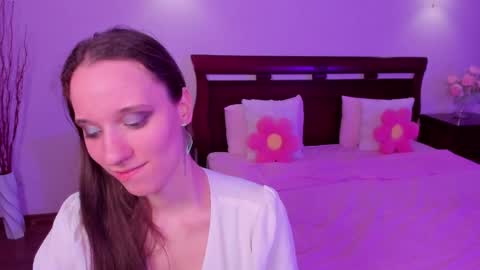 Snapshot of staceycutie chatting on April 10, 2026, 7:07 pm StaceyCutie online show from April 10, 2026, 7:07 pm
