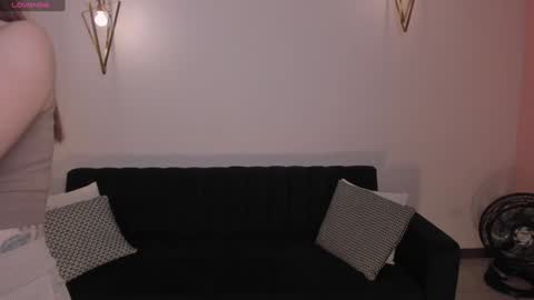 Snapshot of staceywood_ chatting on December 5, 2024, 10:23 am Stacy Woods online show from December 5, 2024, 10:23 am