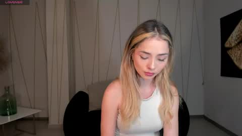 Snapshot of staceywood_ chatting on May 11, 2026, 11:49 am Stacy Woods online show from May 11, 2026, 11:49 am