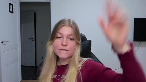 Snapshot of stacy_miraclee chatting on December 26, 2024, 10:05 am Stacy  online show from December 26, 2024, 10:05 am