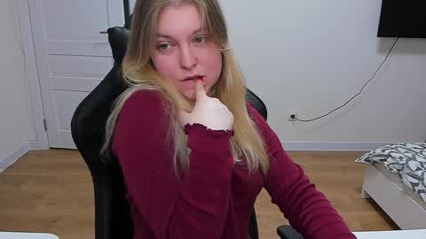 Snapshot of stacy_miraclee chatting on January 3, 2025, 7:07 pm Stacy  online show from January 3, 2025, 7:07 pm