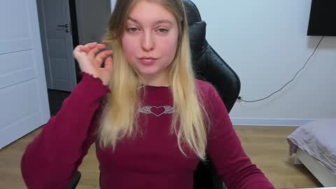 Snapshot of stacy_miraclee chatting on January 14, 2025, 10:59 am Stacy  online show from January 14, 2025, 10:59 am