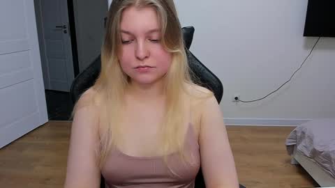 Snapshot of stacy_miraclee chatting on January 16, 2025, 9:27 am Stacy  online show from January 16, 2025, 9:27 am