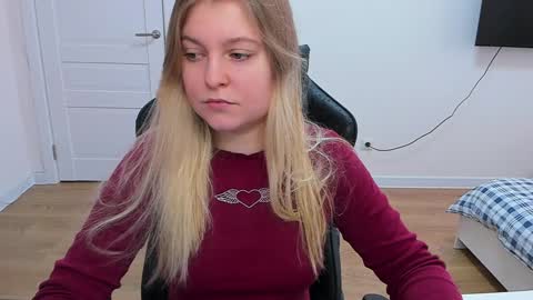 Snapshot of stacy_miraclee chatting on February 5, 2025, 9:57 am Stacy  online show from February 5, 2025, 9:57 am