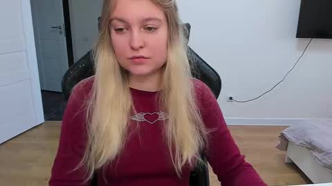 Snapshot of stacy_miraclee chatting on February 20, 2025, 12:57 pm Stacy  online show from February 20, 2025, 12:57 pm