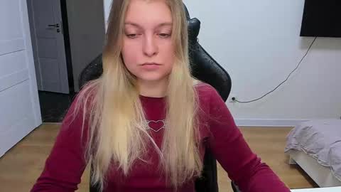 Snapshot of stacy_miraclee chatting on February 27, 2025, 3:05 pm Stacy  online show from February 27, 2025, 3:05 pm