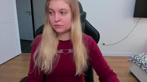 Snapshot of stacy_miraclee chatting on March 9, 2025, 1:59 pm Stacy  online show from March 9, 2025, 1:59 pm
