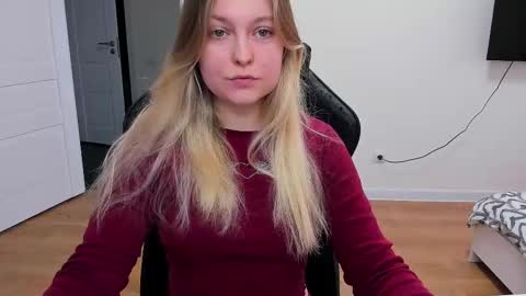 Snapshot of stacy_miraclee chatting on March 12, 2025, 10:37 am Stacy  online show from March 12, 2025, 10:37 am