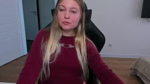 Snapshot of stacy_miraclee chatting on September 23, 2025, 10:51 am Stacy  online show from September 23, 2025, 10:51 am