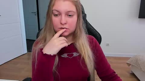 Snapshot of stacy_miraclee chatting on September 29, 2025, 9:58 am Stacy  online show from September 29, 2025, 9:58 am