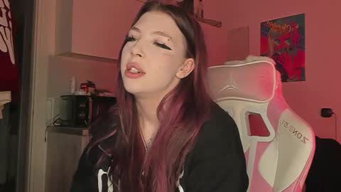 Snapshot of stacy_quinst chatting on October 26, 2025, 3:51 pm Stacy online show from October 26, 2025, 3:51 pm