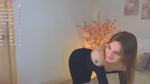 Snapshot of stacy_sexylips chatting on February 12, 2025, 1:37 pm Sexy lips online show from February 12, 2025, 1:37 pm