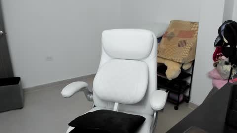 Snapshot of stacy_woods chatting on January 16, 2025, 1:37 am Zulma Yisset online show from January 16, 2025, 1:37 am