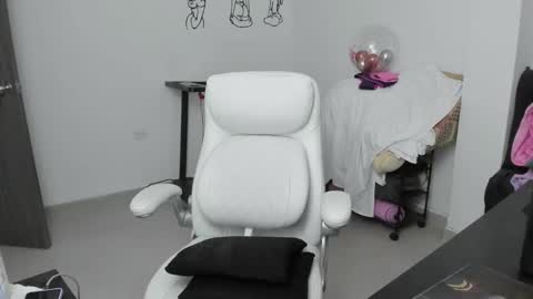 Snapshot of stacy_woods chatting on January 15, 2026, 2:38 am Zulma Yisset online show from January 15, 2026, 2:38 am