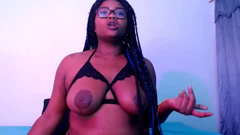 Snapshot of stacyhunterxxx chatting on February 3, 2026, 4:21 am STACY online show from February 3, 2026, 4:21 am