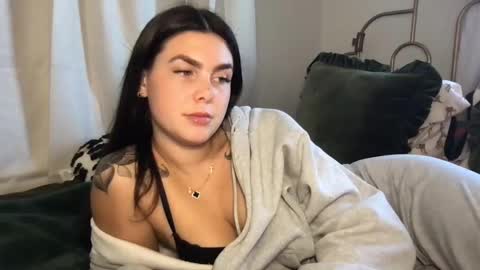 Snapshot of stacywithuu chatting on September 19, 2025, 5:24 pm Stacy online show from September 19, 2025, 5:24 pm