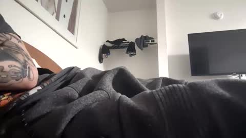 Straightupdownbad online show from February 15, 2026, 7:51 am